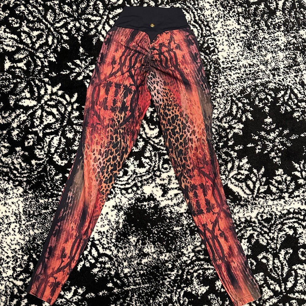 Lure Fitness Leggings size small